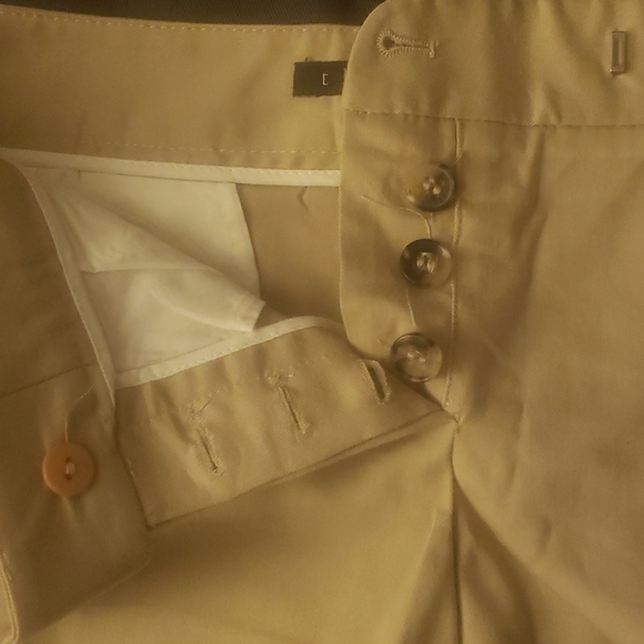 Theory khaki shorts - Picture 4 of 6